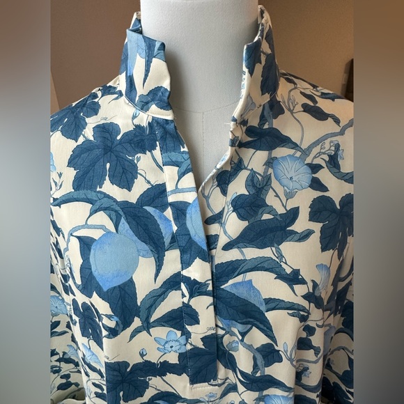 Tuckernuck Bonnie Blossom Megan Dress - Blue and White Floral. Size Small - Picture 6 of 10